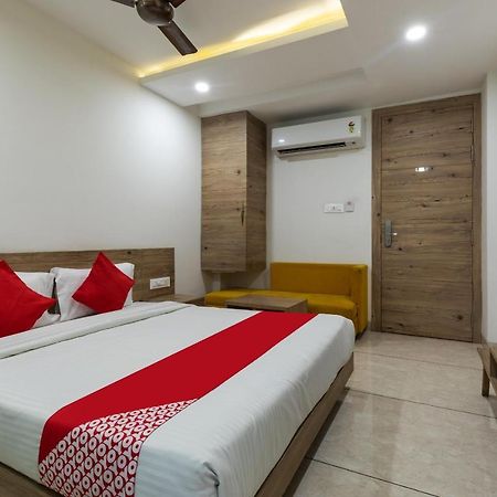Capital O 47403 Hotel Manjeet Bhopal Extérieur photo